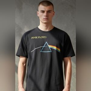 pink floyd dark side of the moon Men's Size Large Graphic Tee
